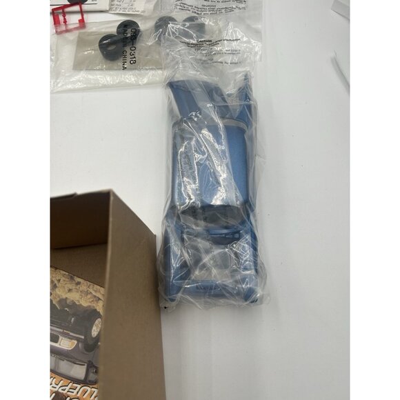 AMT ERTL '57 Bel Air Street Machine 1/25 Scale Plastic Model Kit (Skill Level 2) - Picture 7 of 11